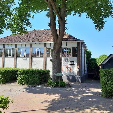 Anno 1874 Apartment Leens Bagian luar foto