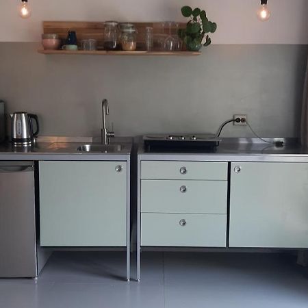 Anno 1874 Apartment Leens Bagian luar foto
